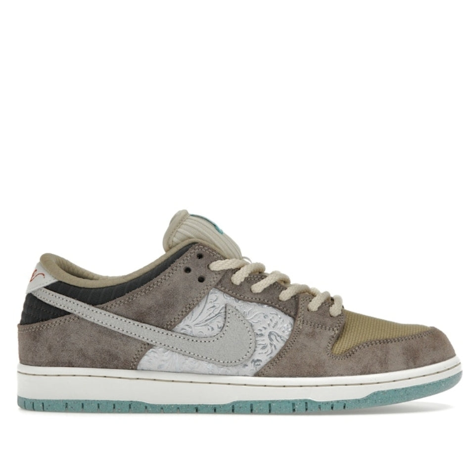 Nike SB Dunk Baroque